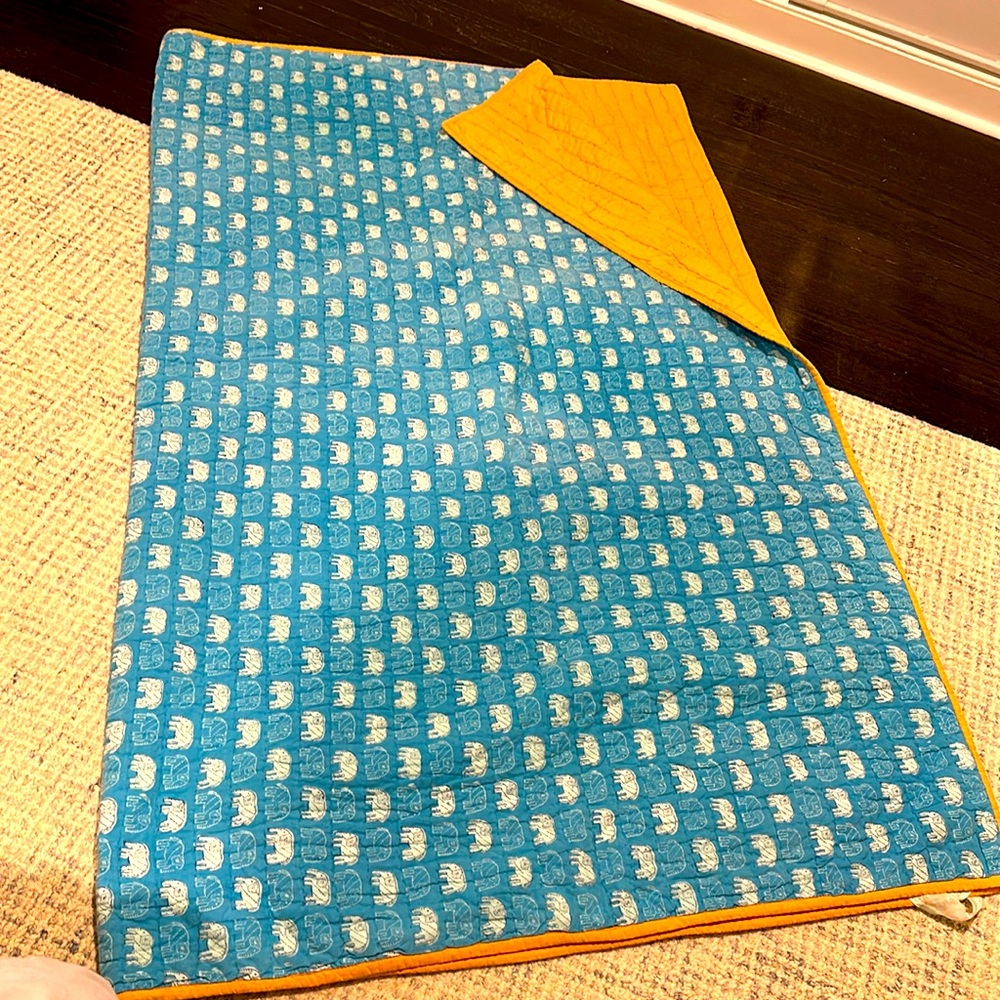Kids quilt and matching pillowcase